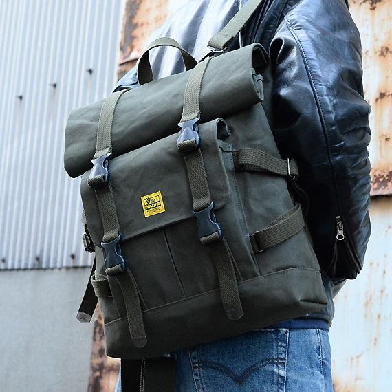 D294：ちょっとミリタリーな感じのバッグシリーズ Type-A／ロールフラップバックパック 商品イメージ