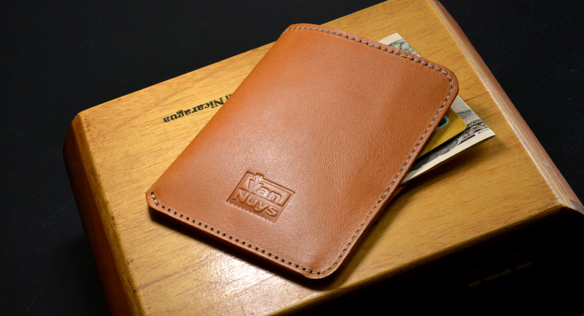 D486：胸ポケットに入る 薄型ランチ財布兼薄型名刺ケース 商品説明1