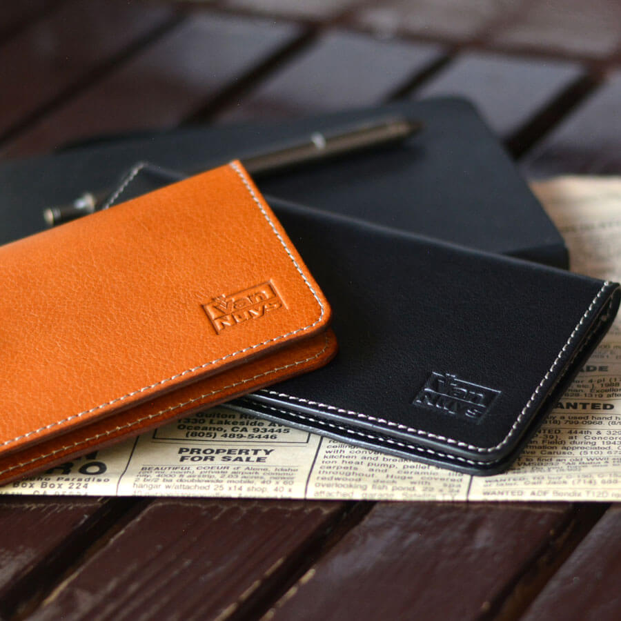D914：薄型で最強にコンパクトな長財布