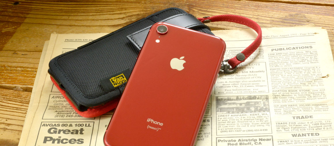 D939：完全無欠の iPhone 13 Pro用 薄型キャリングケース／コンパクト 商品説明1