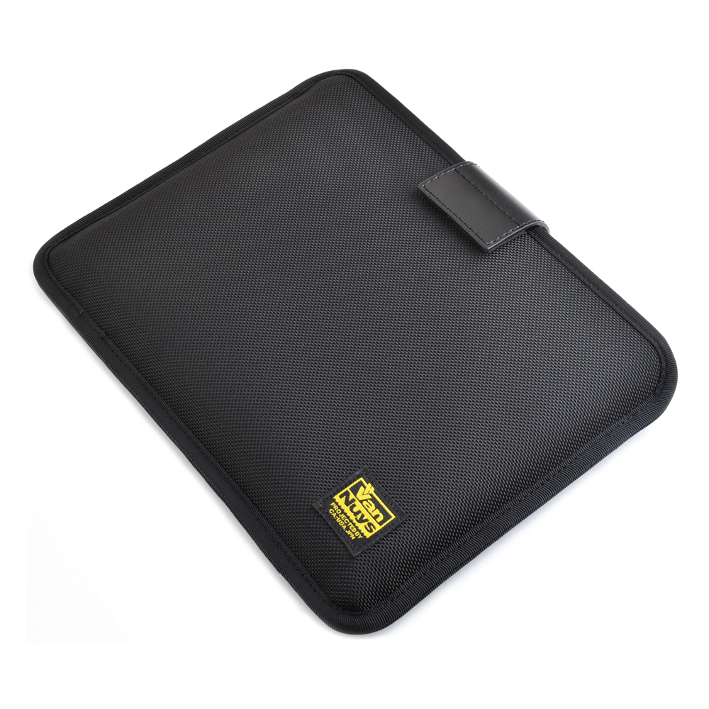 iPad Pro 11インチ＋Magic Keyboard用<br />
薄型キャリングケース<br />
＜ストッパーのカラー：ブラック＞