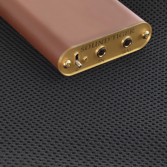 E450-ST：SOUND TIGERとDAP用縦型キャリングケース 商品イメージ