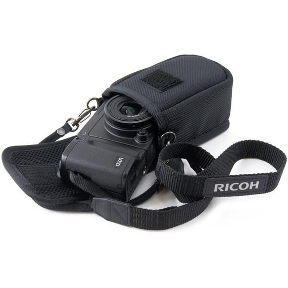 B145：RICOH GXR用キャリングケース／縦型（帆布のバッグ用ストラップ付き） 商品イメージ