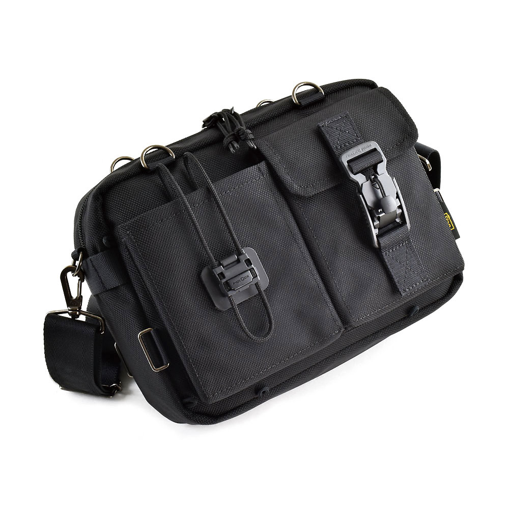 Code1A
カスタムショルダー／S-Fidlock（Portable Audio）

価格：OPEN PRICE

日本国内価格：¥28,000
日本国内販売価格（税込）：¥30,800
＜重要／Important＞日本国内以外の店頭及びWEBでの販売価格は、販売国個別の税や輸出入諸費用などが発生するため、各国の法に基づく規定や為替変動などの諸事情を考慮し、取り扱い国の販売代理店や小売店が適切に決定します。