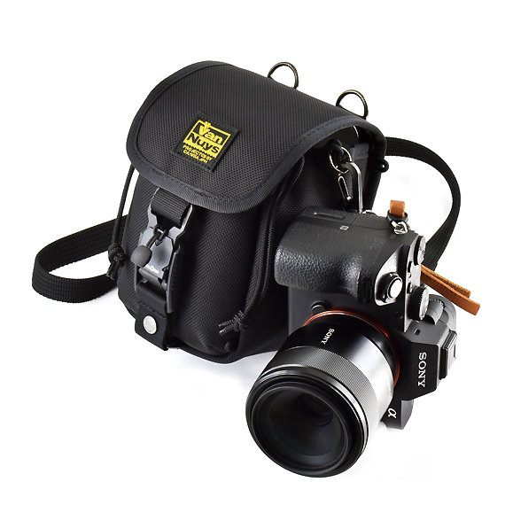 Code1A-06：デジアナ格納庫-DC ミラーレス一眼など、小さめのデジタルカメラ用／縦型