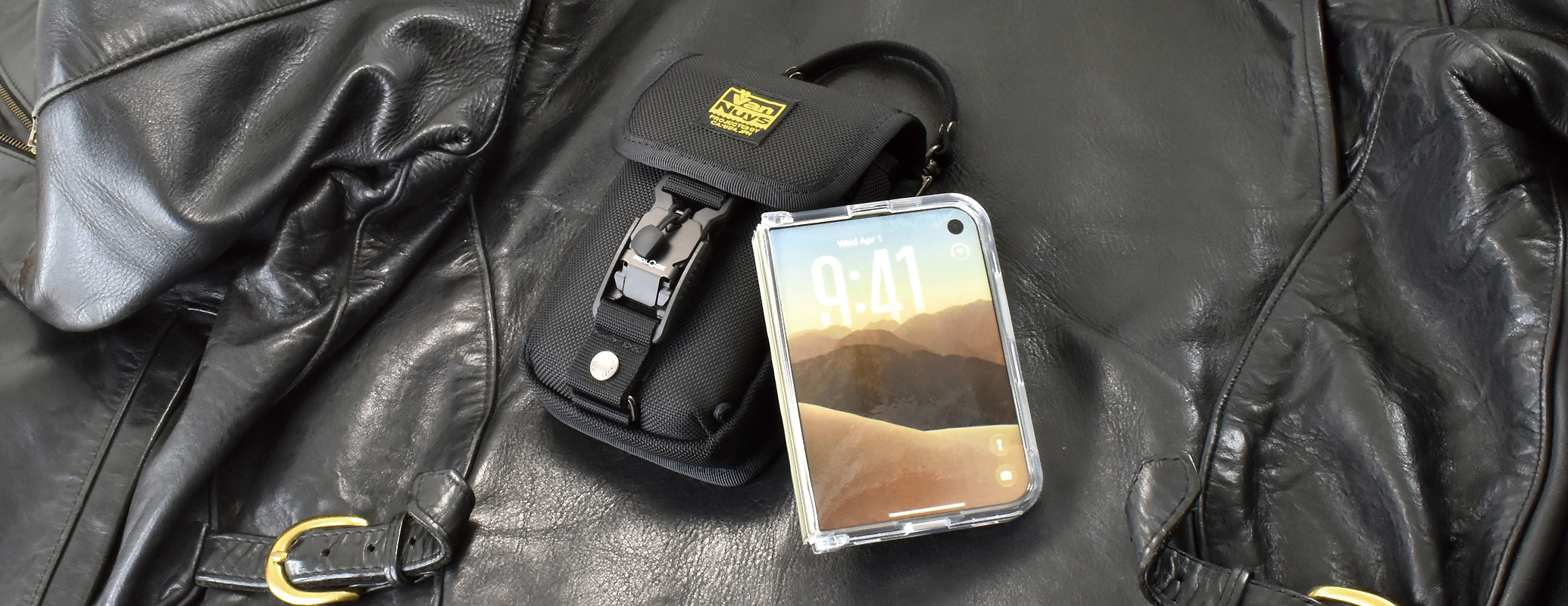 C1A-07-3：iPhone Duo用縦型キャリングケース
