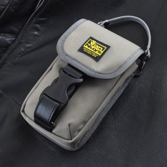 D110,D111：スマホ2台用縦型キャリングケース Variation 01