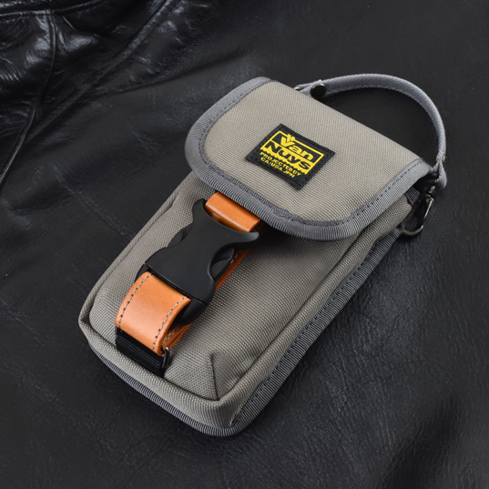 D110,D111：スマホ2台用縦型キャリングケース Variation 01