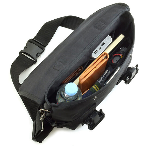 VD924：ちょっとミリタリーなメッセンジャーバッグ（ふるさと） 商品イメージ