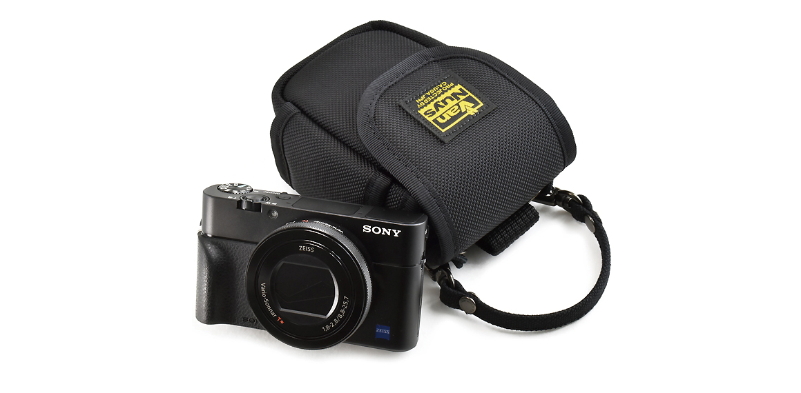 E499,E500：予備バッテリーケース付き GR3、サイバーショットRX100、などの レンズと液晶をカードで保護する コンパクトデジタルカメラ用 キャリングケース 商品イメージ