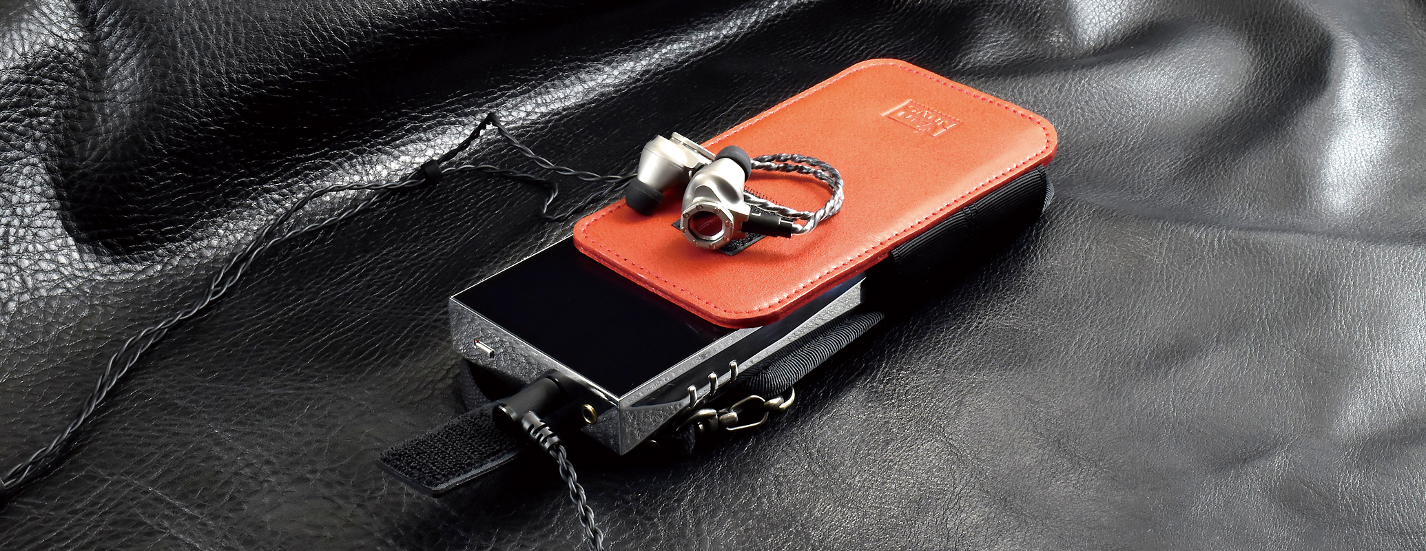E605：Astell&Kern A&ultima SP4000用 完全無欠の縦型キャリングケース