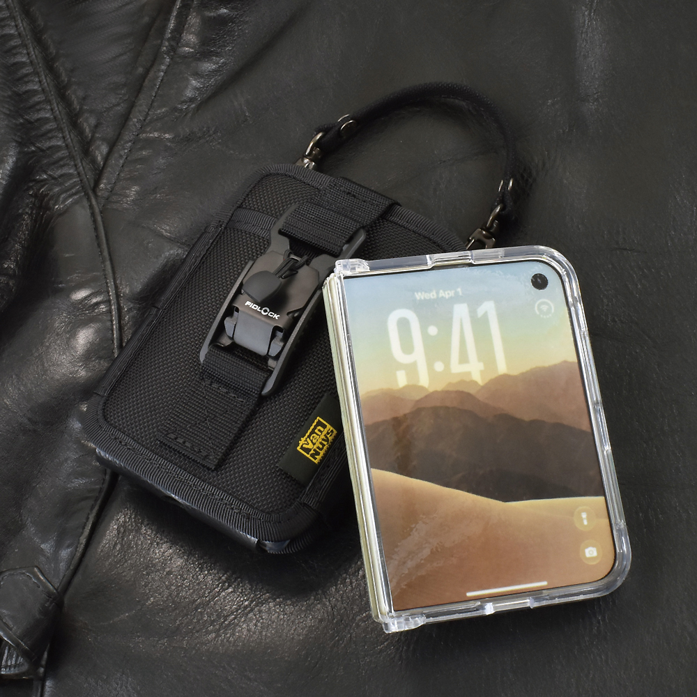 Code1A-07-01：完全無欠のiPhone Duoケース